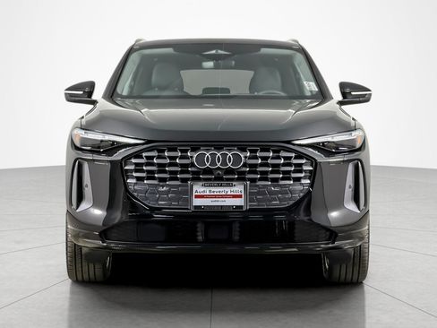 Used 2025 Audi Q5 Premium Plus w/ Premium Plus AWD/4WD image 8