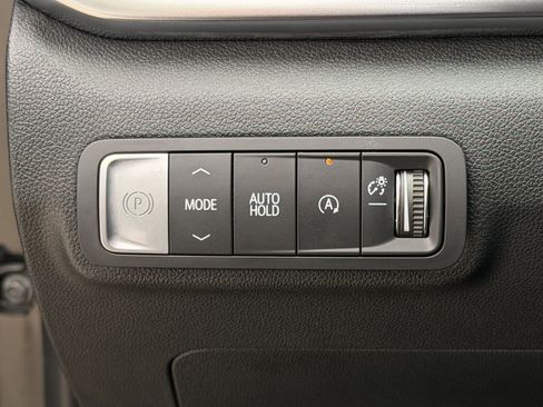 Used 2026 GMC Terrain Elevation w/ Elevation Premium Package FWD image 23