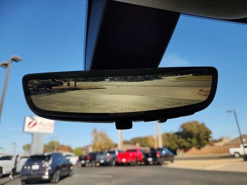 Certified 2024 Buick Enclave Avenir w/ Avenir Technology Package image 17