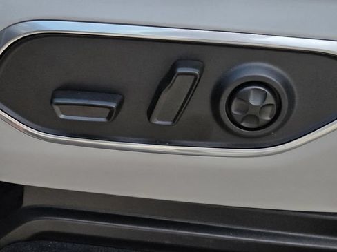 New 2026 Jeep Grand Wagoneer 2WD w/ Premium Group I image 26