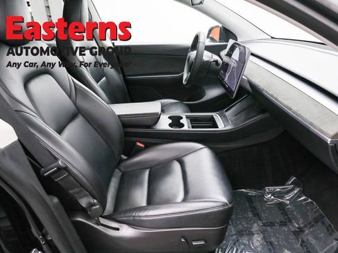 Used 2022 Tesla Model Y Performance image 22