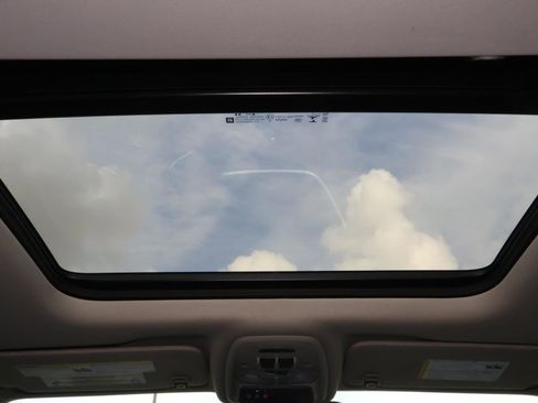 Used 2023 Buick Encore GX Essence w/ Experience Buick Package image 12