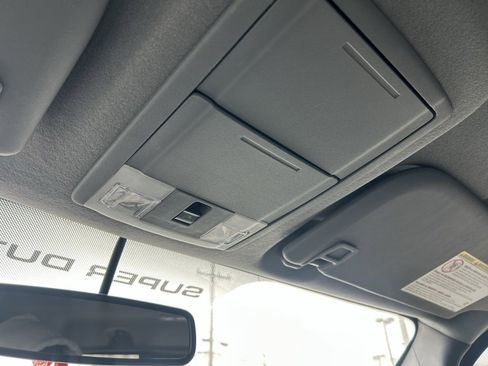 Used 2015 Ford F350 Lariat image 25