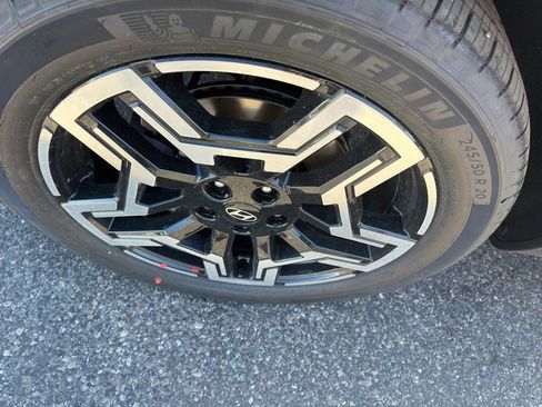 New 2025 Hyundai Santa Cruz Limited image 26