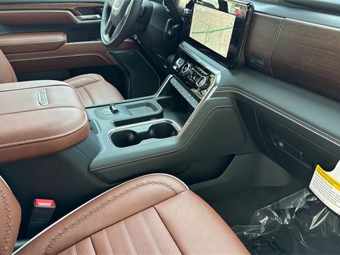New 2026 GMC Sierra 2500 Denali Ultimate w/ Max Trailering Package image 17