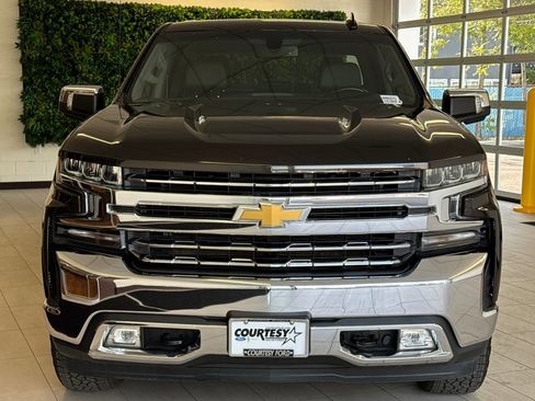 Used 2019 Chevrolet Silverado 1500 LTZ w/ LTZ Convenience Package image 9