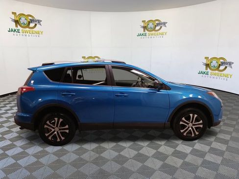 Used 2017 Toyota RAV4 LE image 11