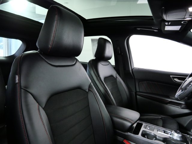 Certified 2024 Ford Edge ST-Line AWD/4WD image 10