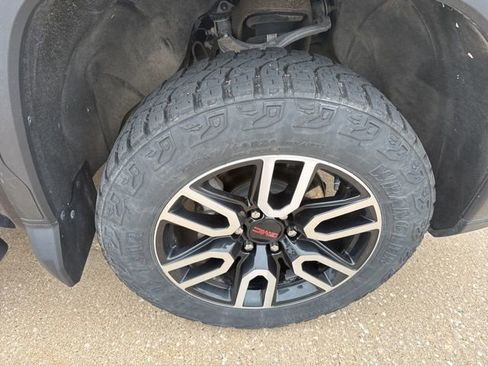 Used 2023 GMC Sierra 1500 AT4 w/ AT4 Preferred Package image 24