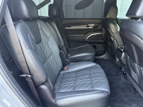 Used 2024 Kia Telluride SX Prestige X-Line AWD/4WD image 16