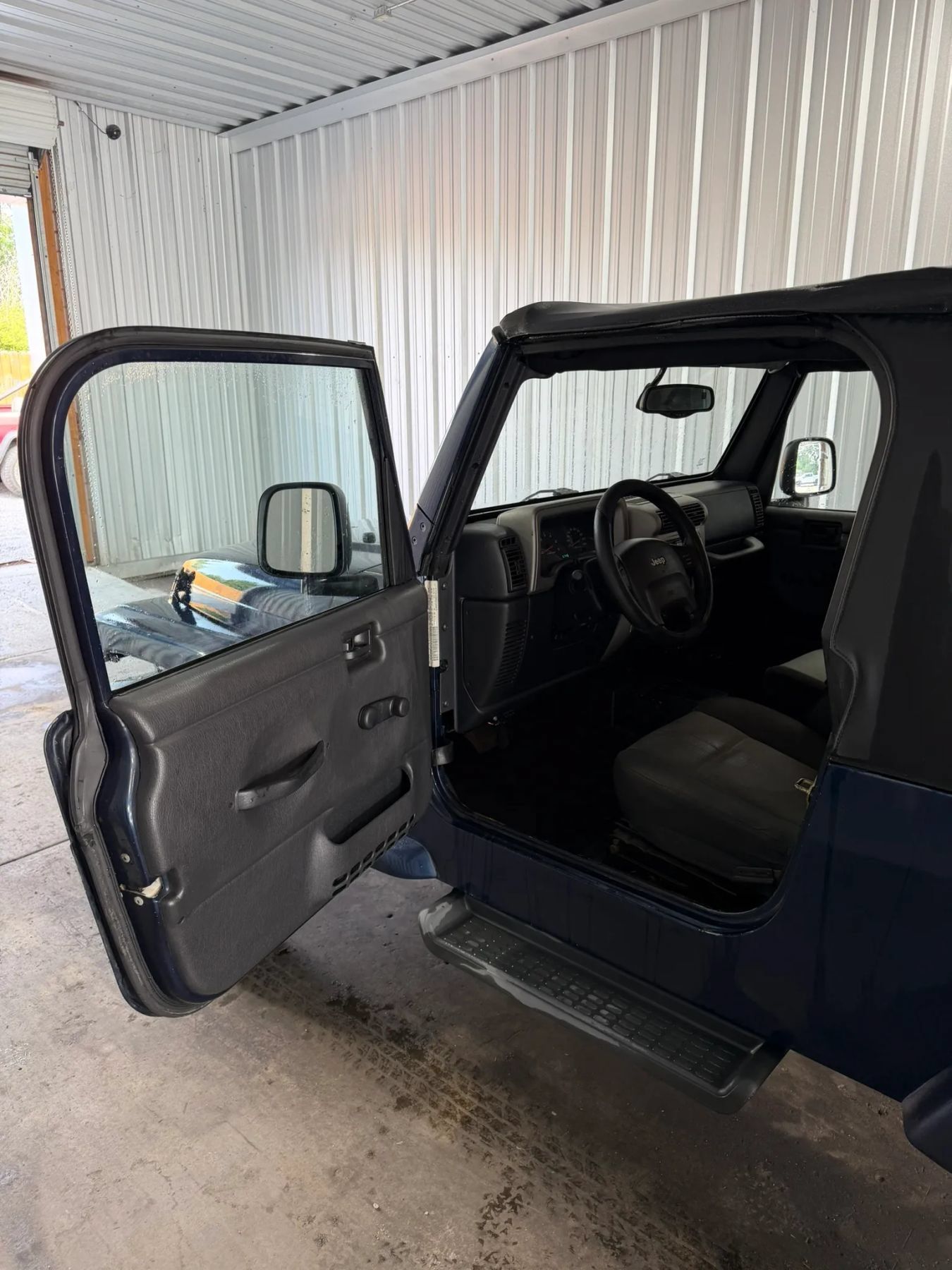 Used 2005 Jeep Wrangler Unlimited AWD/4WD image 7