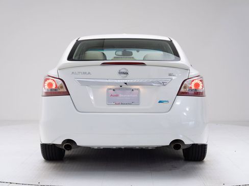 Used 2013 Nissan Altima 2.5 SL w/ Technology Pkg FWD image 30