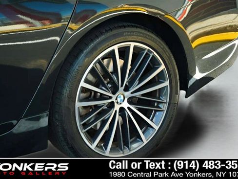 Used 2022 BMW 540i xDrive w/ Premium Package image 58