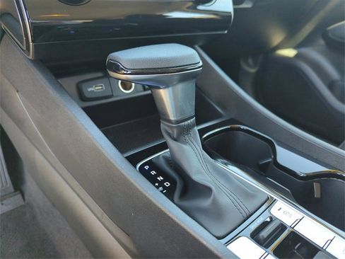 Used 2024 Hyundai Tucson SE image 33