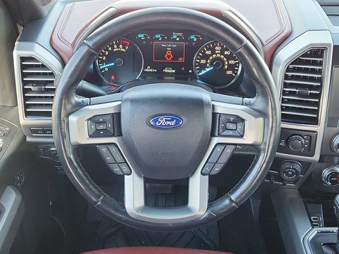 Used 2019 Ford F150 Platinum w/ Equipment Group 701A Luxury AWD/4WD image 17