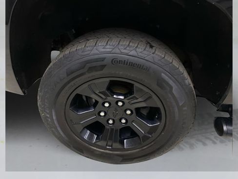 Used 2019 Chevrolet Tahoe LS w/ Enhanced Driver Alert Package AWD/4WD image 16