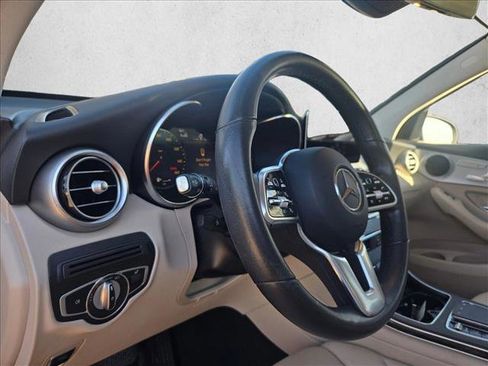 Certified 2022 Mercedes-Benz GLC 300 image 10