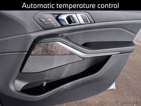 New 2026 BMW X5 xDrive50e image 15