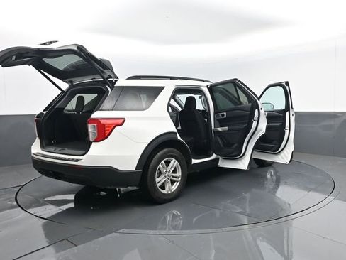 Used 2022 Ford Explorer XLT w/ Class IV Trailer Tow Package image 31