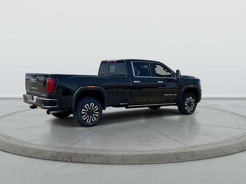 New 2026 GMC Sierra 2500 Denali Ultimate AWD/4WD image 8