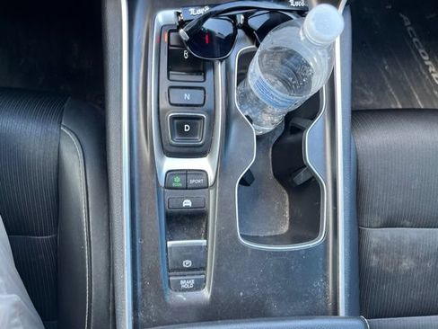 Used 2022 Honda Accord Sport image 15