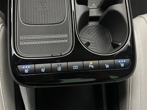 New 2026 Hyundai Ioniq 5 Limited image 30
