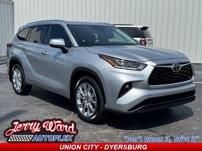 Used 2023 Toyota Highlander Limited