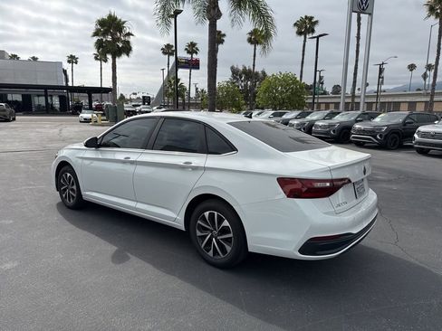 Used 2023 Volkswagen Jetta S FWD image 4