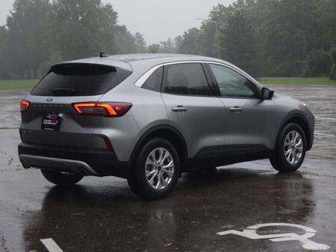 Used 2024 Ford Escape Active w/ Tech Pack #1 FWD image 24