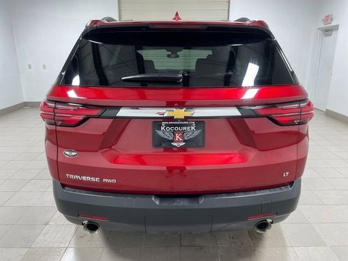 Used 2023 Chevrolet Traverse LT w/ LPO, Floor Liner Package image 5