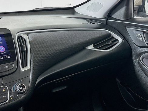 Used 2023 Chevrolet Malibu LT image 23