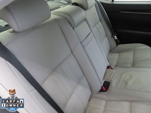Used 2018 Lexus ES 300h w/ Luxury Package FWD image 26