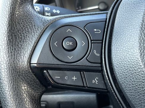 Used 2023 Toyota Corolla LE image 21