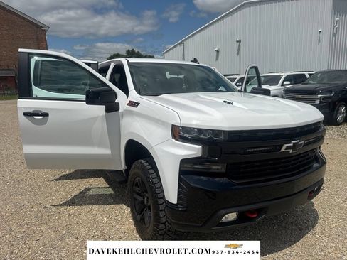 Used 2020 Chevrolet Silverado 1500 LT Trail Boss AWD/4WD image 45