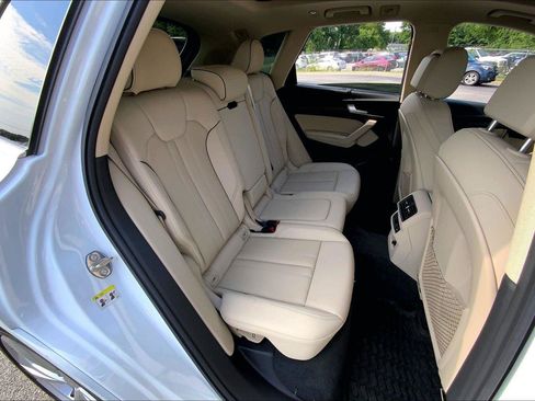 Used 2021 Audi Q5 Prestige AWD/4WD image 26