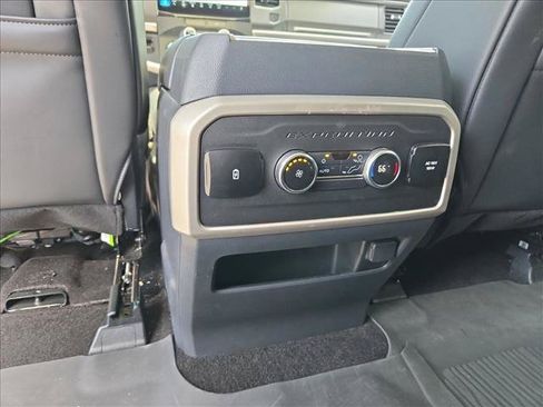 Used 2022 Ford Expedition XLT RWD image 16