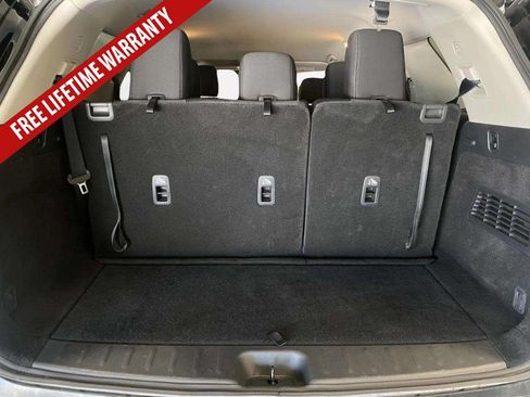 Used 2026 Nissan Pathfinder S AWD/4WD image 28