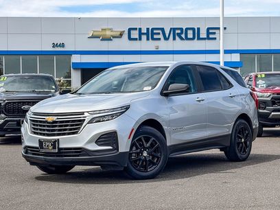 Used 2022 Chevrolet Equinox LS w/ LS Convenience Package