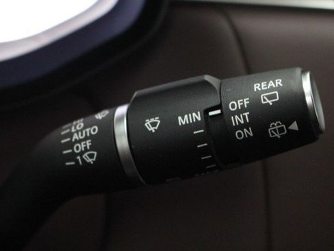 Used 2023 Land Rover Range Rover SE image 13