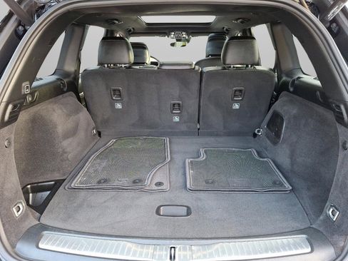 Used 2023 Jeep Grand Cherokee Overland w/ Luxury Tech Group IV image 30