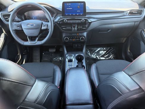 Used 2025 Ford Escape ST-Line FWD image 25
