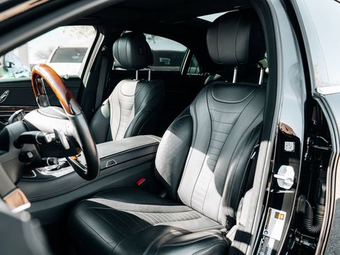 Used 2015 Mercedes-Benz S 550 Sedan image 23