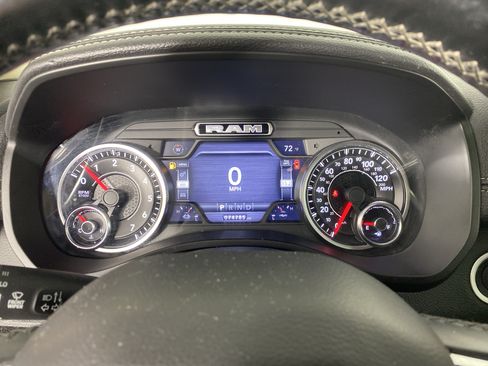 Used 2019 RAM 1500 Laramie AWD/4WD image 23
