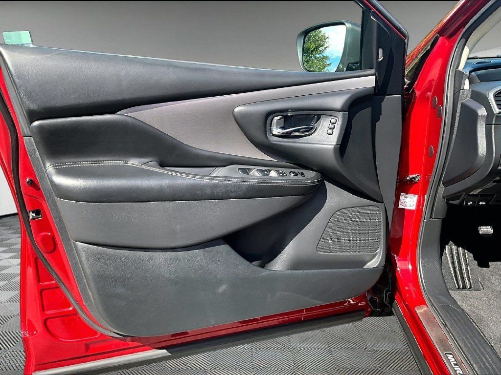 Used 2021 Nissan Murano SL AWD/4WD image 9