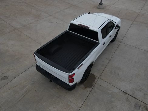 Used 2019 Chevrolet Silverado 1500 Custom Trail Boss w/ Custom Convenience Package AWD/4WD image 52