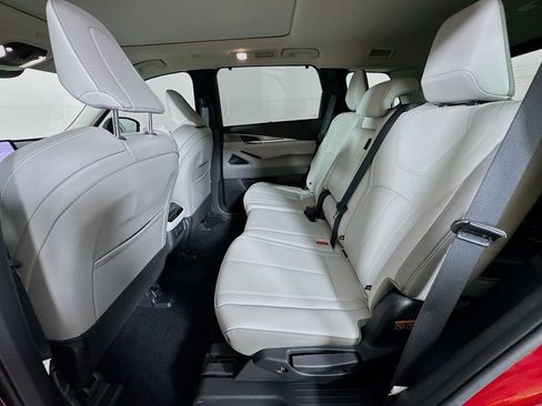 Certified 2026 INFINITI QX60 Luxe w/ Cargo Package AWD/4WD image 31