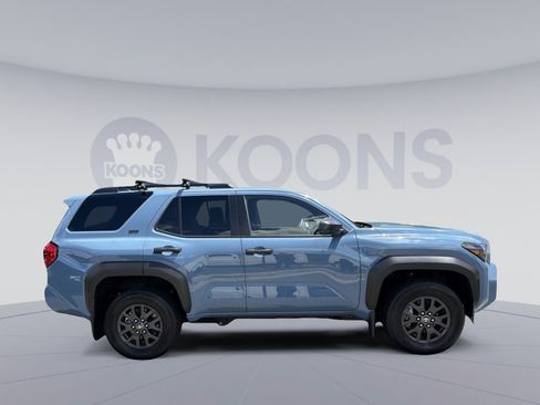 Used 2025 Toyota 4Runner SR5 RWD image 8
