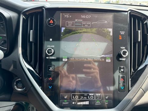 Used 2025 Subaru Ascent Onyx Edition w/ Onyx Package AWD/4WD image 35
