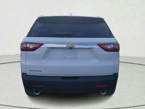 Used 2021 Chevrolet Traverse LS image 5