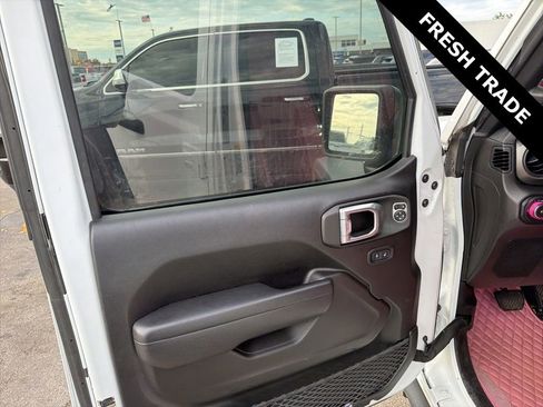 Used 2022 Jeep Wrangler Unlimited Sport AWD/4WD image 9